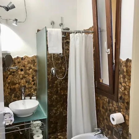 Casa La Mo' Moderno Bilocale In Zona Tranquilla *