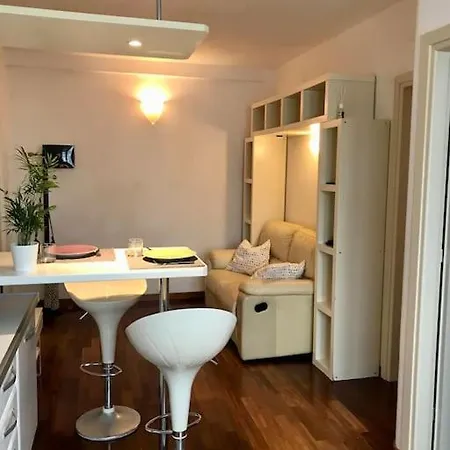 아파트 Casa La Mo' Moderno Bilocale In Zona Tranquilla 카톨리카