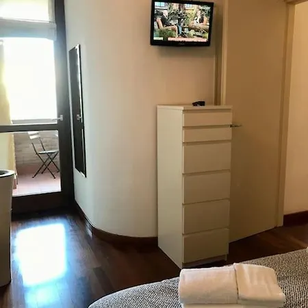 Casa La Mo' Moderno Bilocale In Zona Tranquilla 아파트